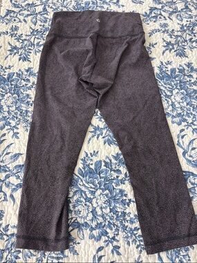 Lululemon High-Rise Cropped Leggings in Charcoal Dot